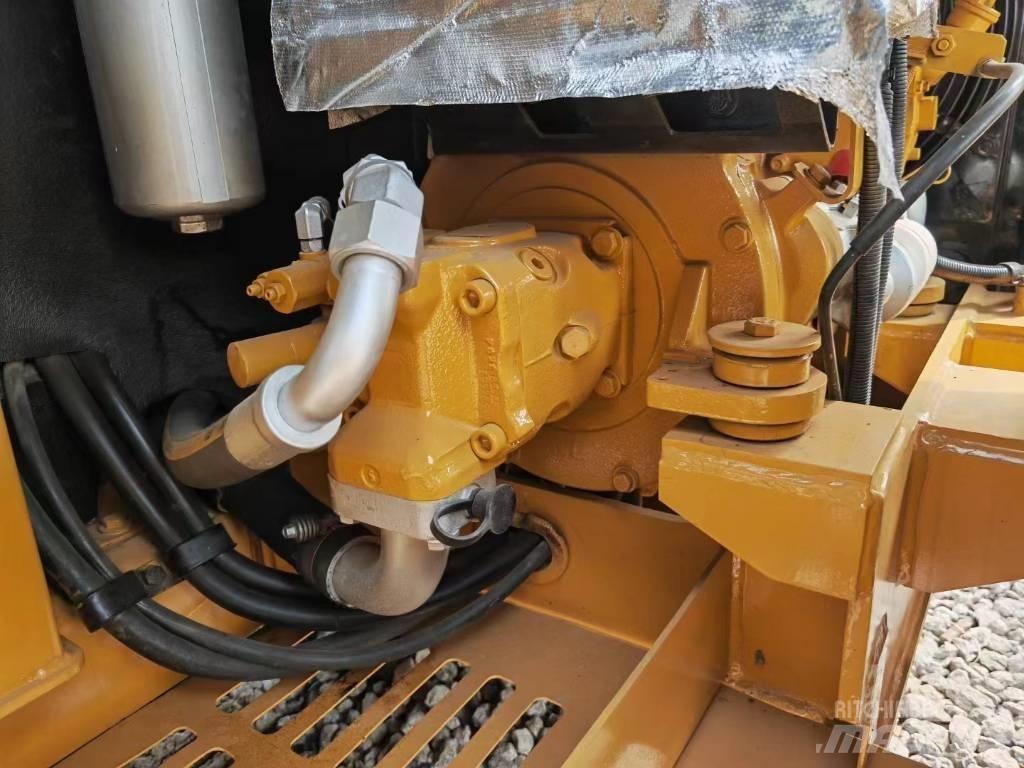 CAT 306 Mini rýpadla < 7t