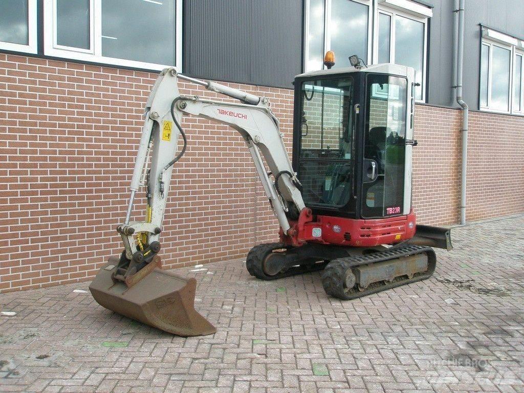 Takeuchi TB23R Mini rýpadla < 7t