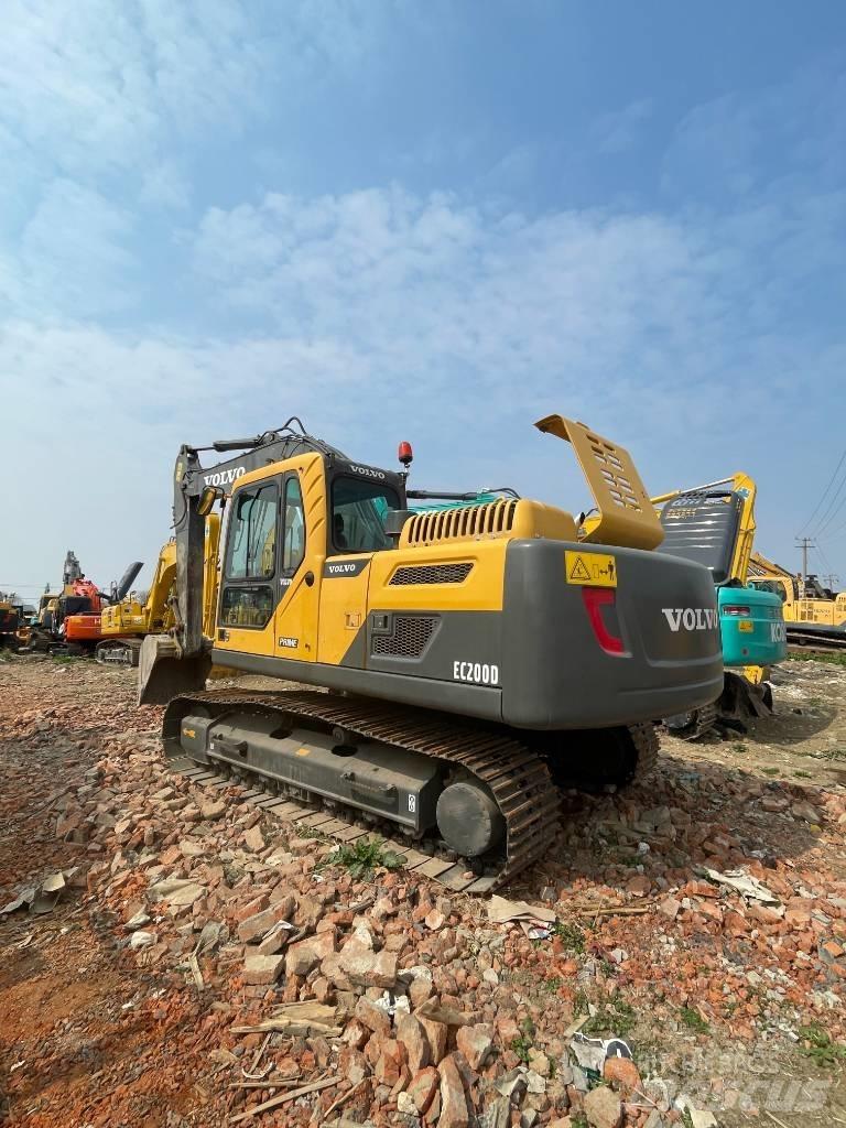 Volvo EC 200 Pásová rýpadla