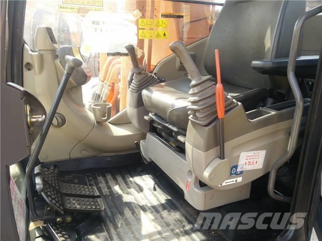 Hitachi ZX 200 Pásová rýpadla