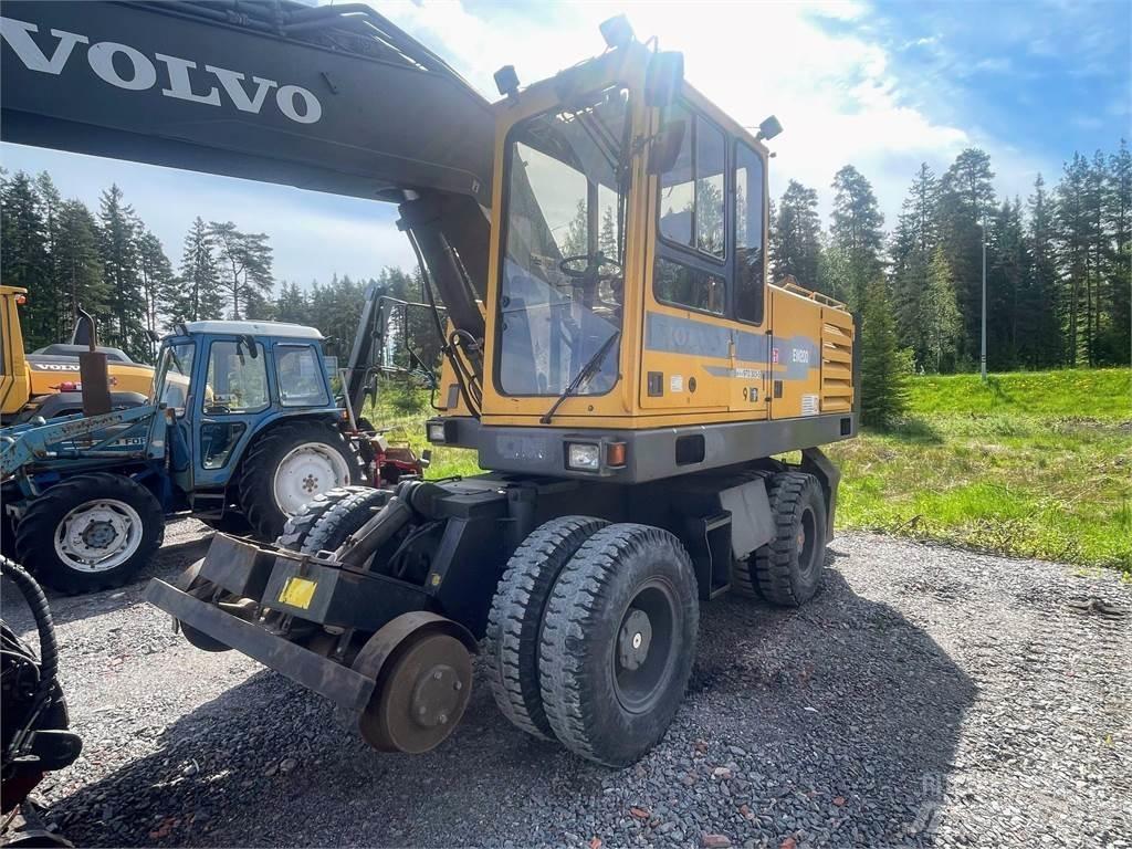 Volvo EW 200 4x4 Kolová rýpadla