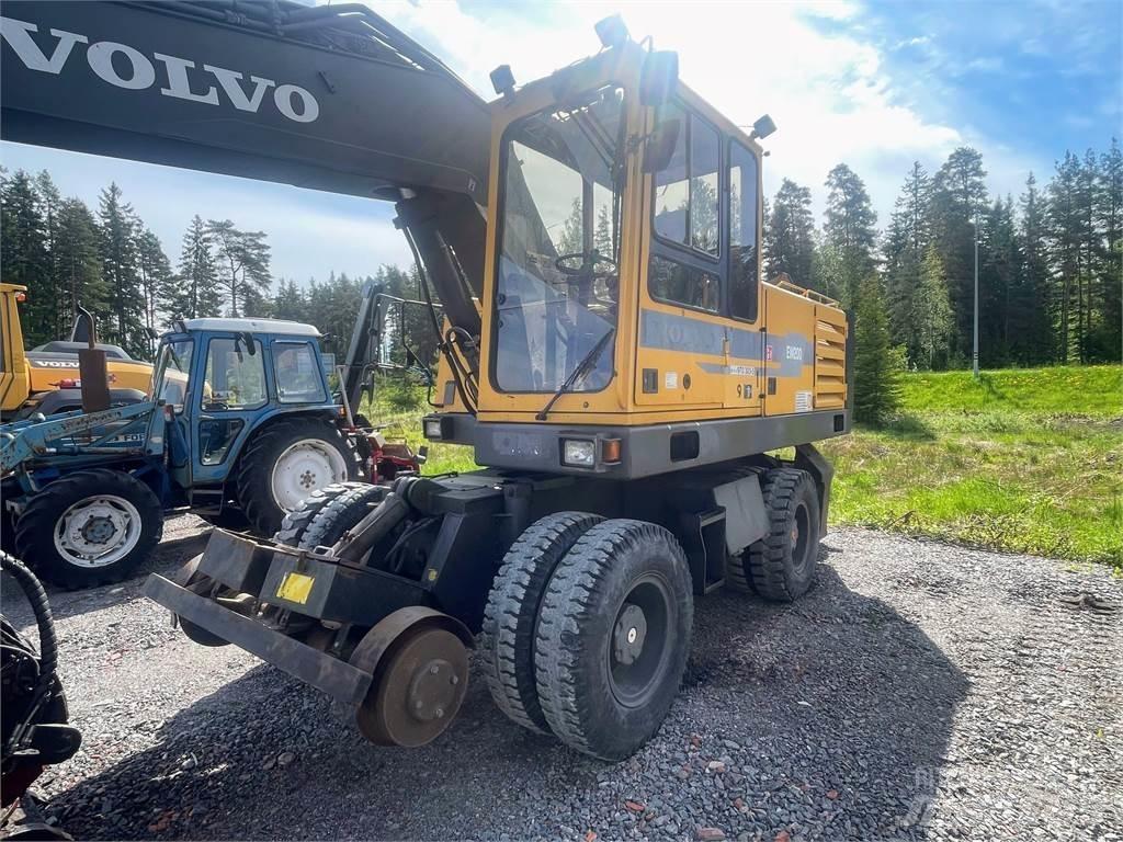 Volvo EW 200 4x4 Kolová rýpadla