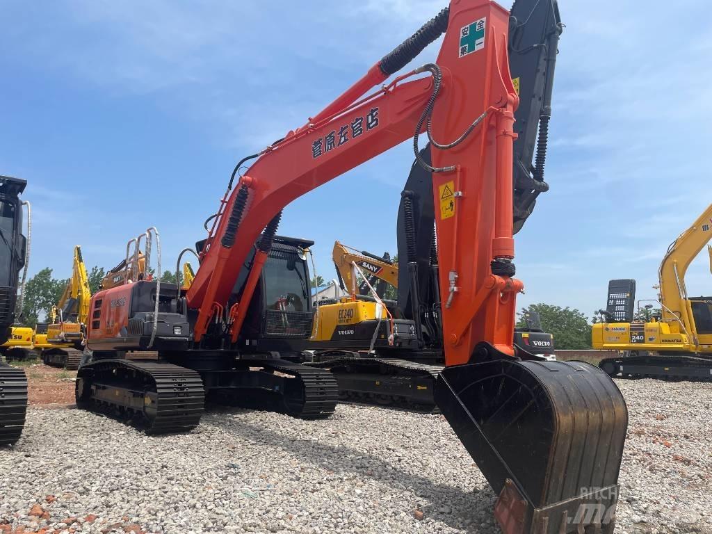 Hitachi ZX 200 Pásová rýpadla