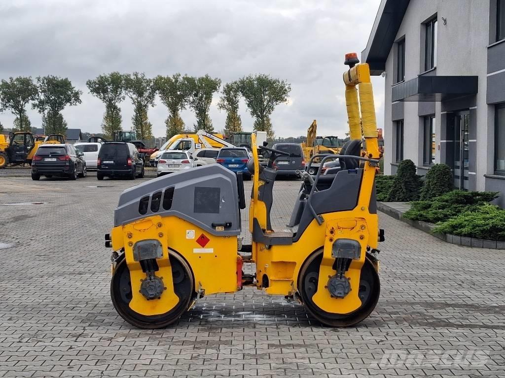 Hamm HD 12 VV Tandemové válce