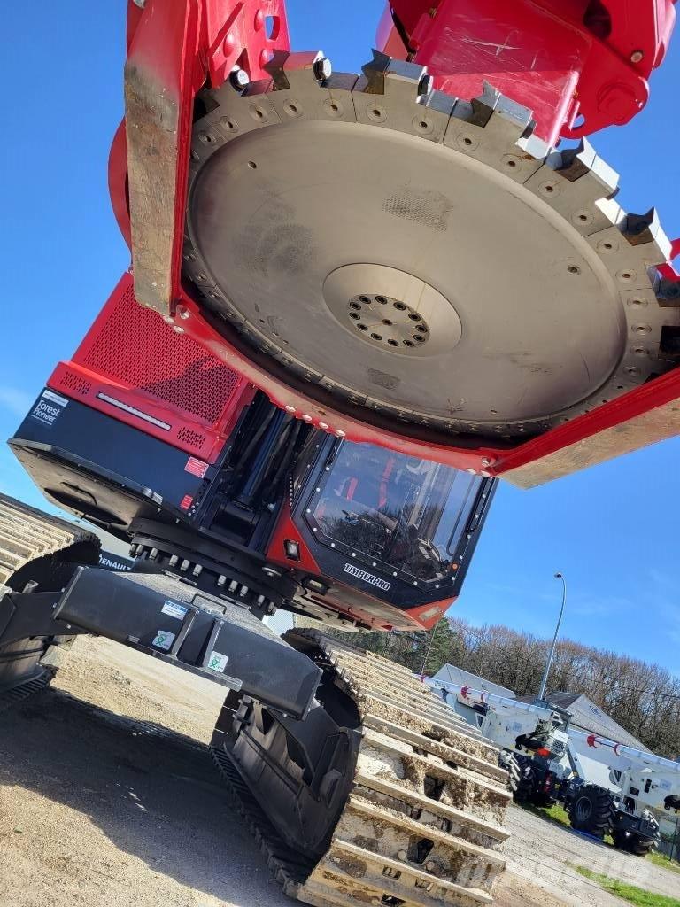  Quadco 24C Harvestory