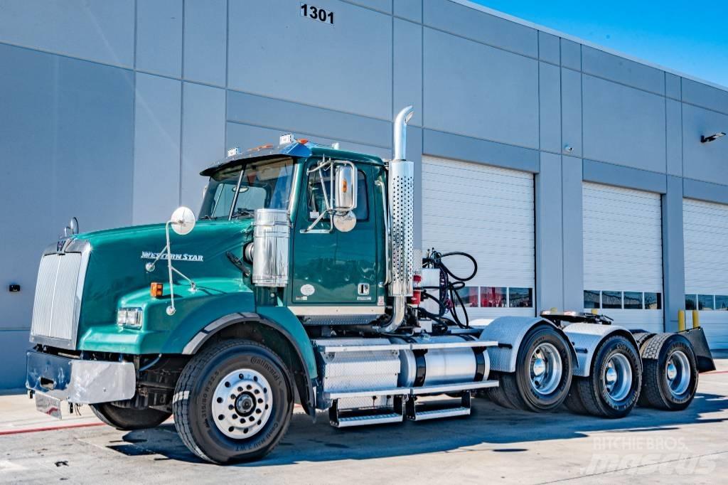 Western Star 4900 SB Tahače