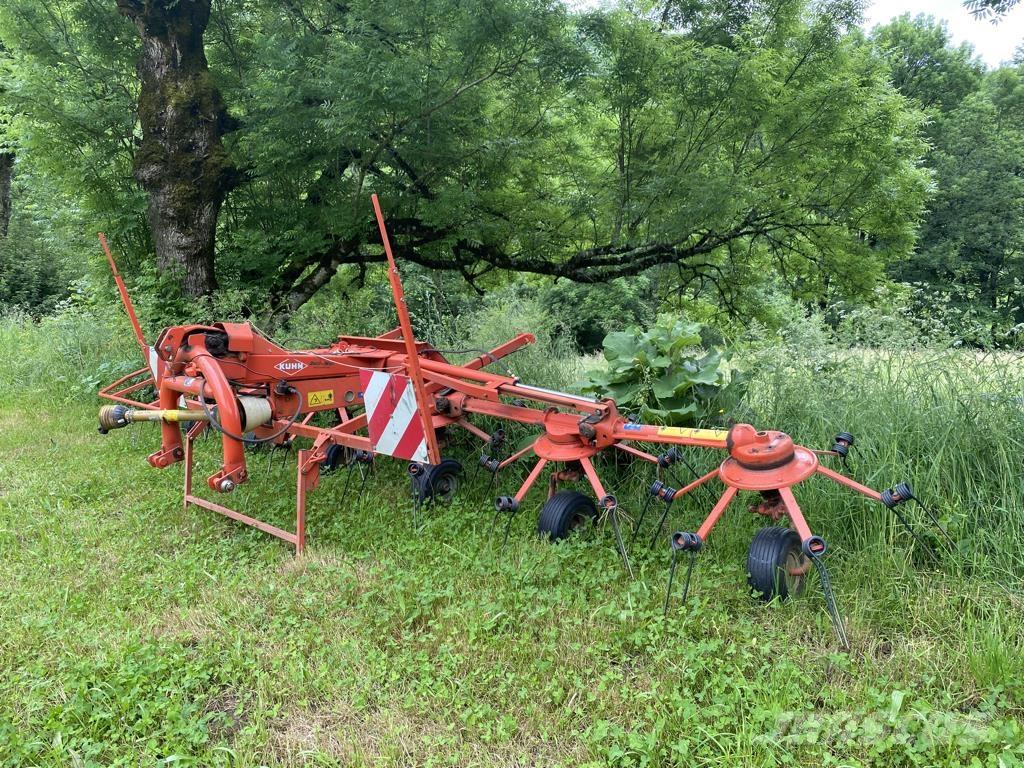 Kuhn GF6301MH Obraceče a shrabovače sena