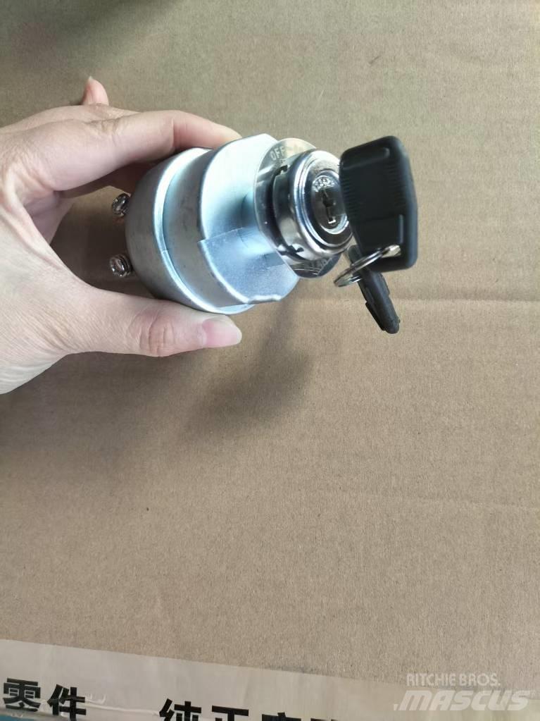 Shantui sd22 Kabiny a interiér