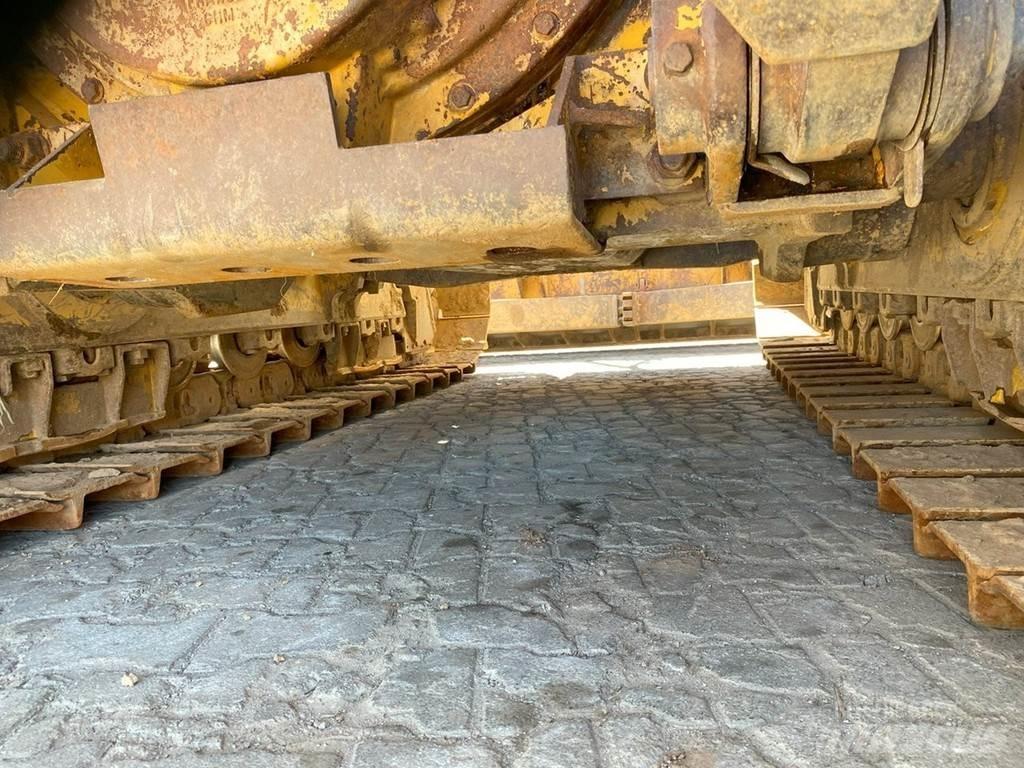 CAT D6T XW NVT Pásové dozery