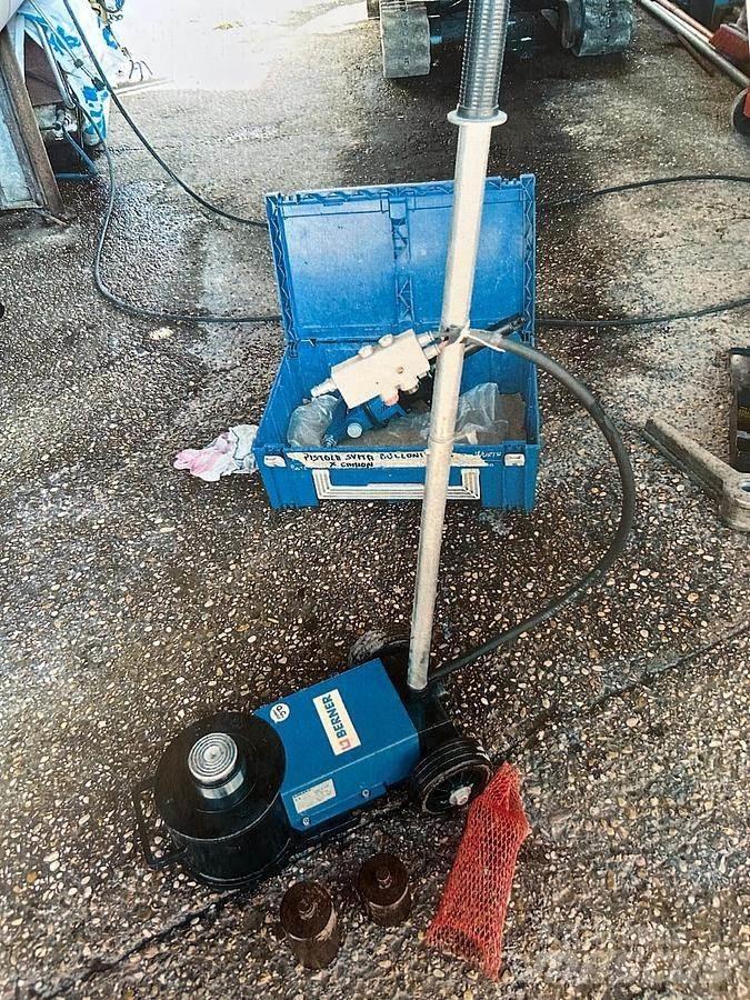  Berner YAK 215/P Manipulace s materiálem – ostatní