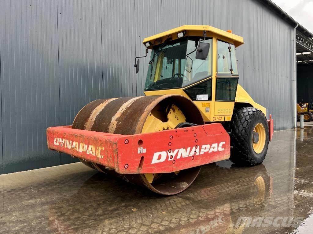 Dynapac CA302D Tahačové válce