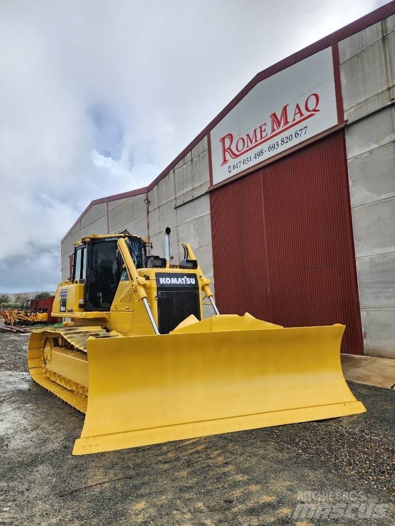Komatsu D 65 PX-17 Pásové dozery
