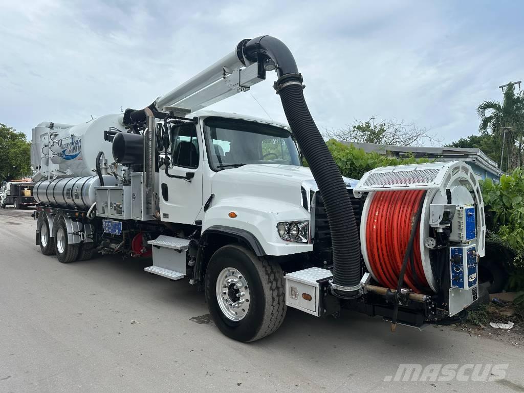 Freightliner 114 SD Kombinované/Čerpací cisterny