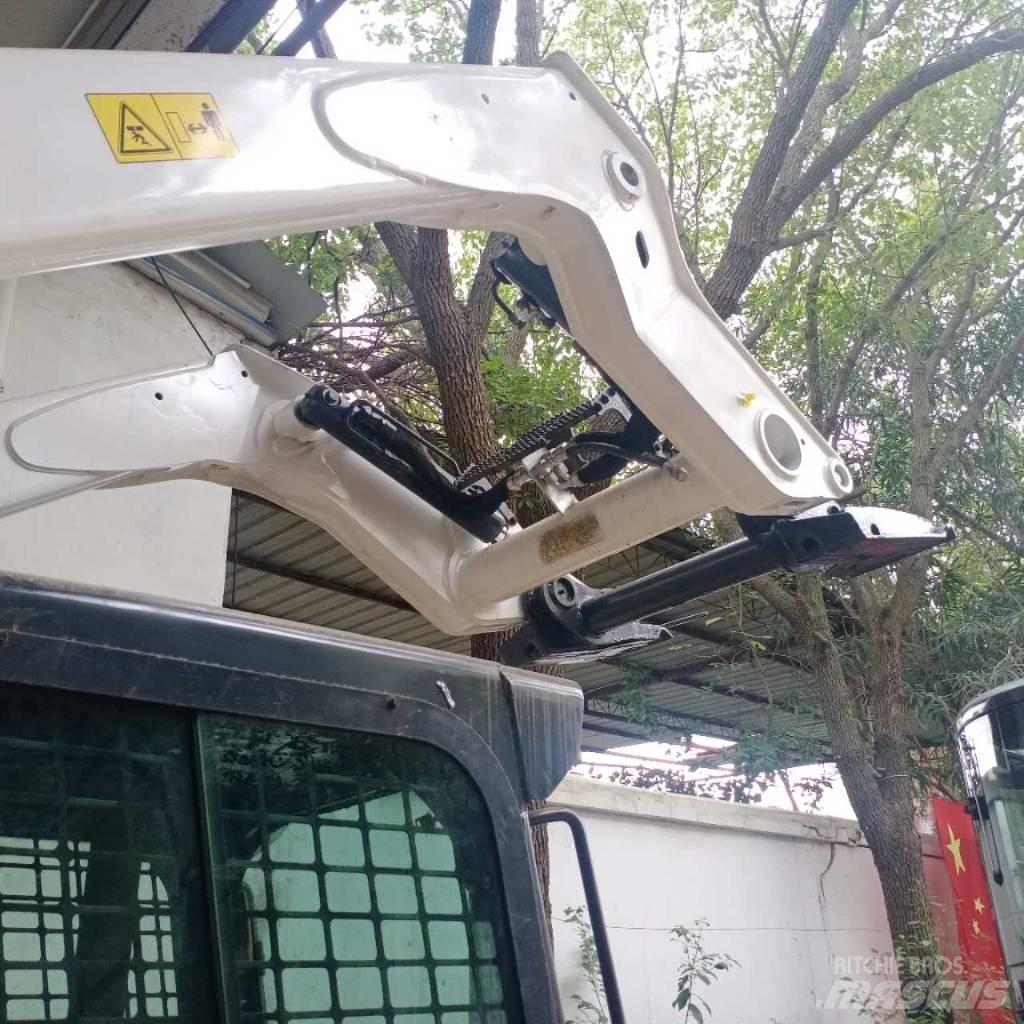 Bobcat T 770 Smykem řízené nakladače