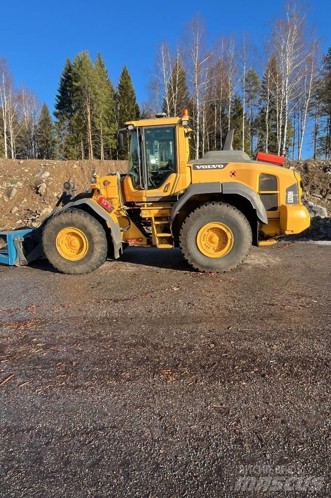 Volvo L 120 H Kolové nakladače