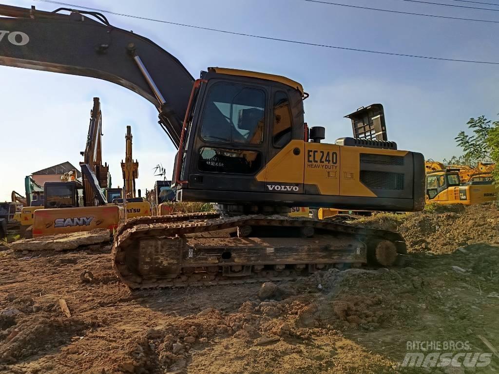 Volvo EC 240 Pásová rýpadla