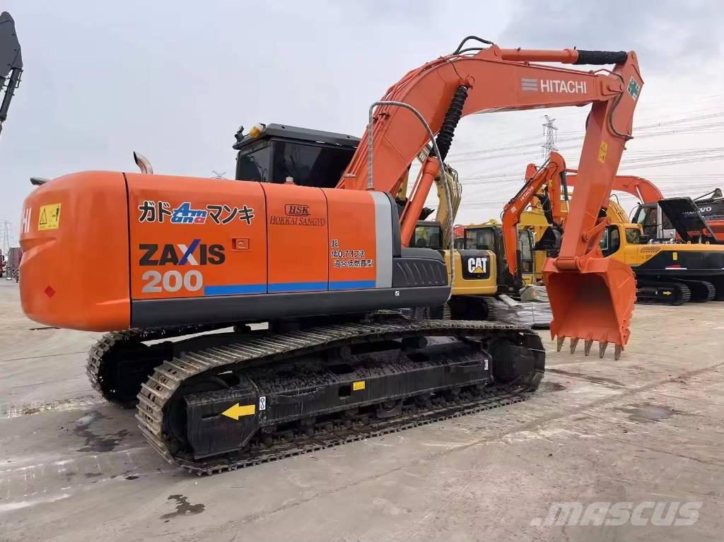 Hitachi ZX 200 Pásová rýpadla