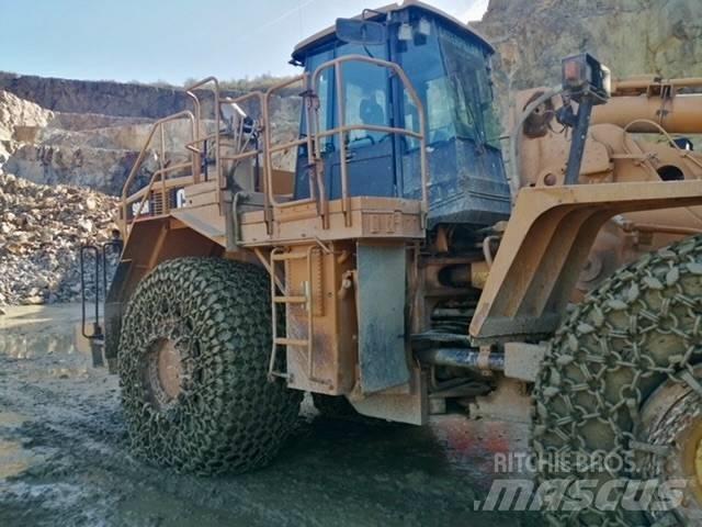 CAT 988 H Kolové nakladače