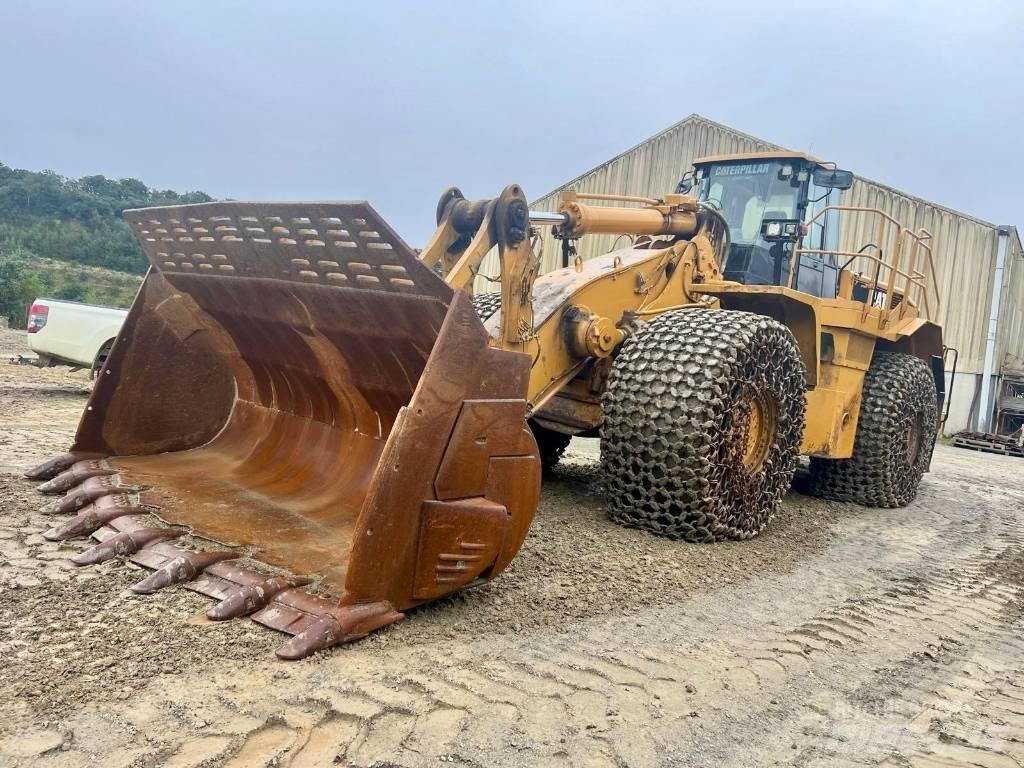 CAT 988 H Kolové nakladače