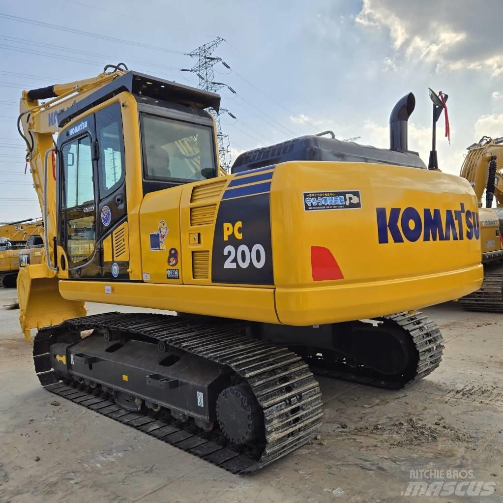 Komatsu PC 200-8 Pásová rýpadla