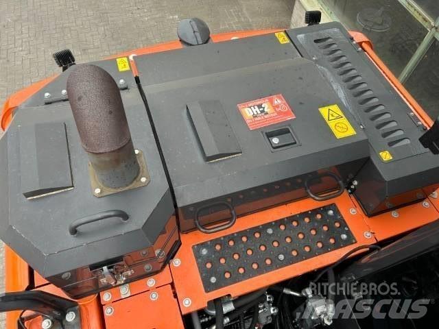 Hitachi ZX 140 W-6 Kolová rýpadla