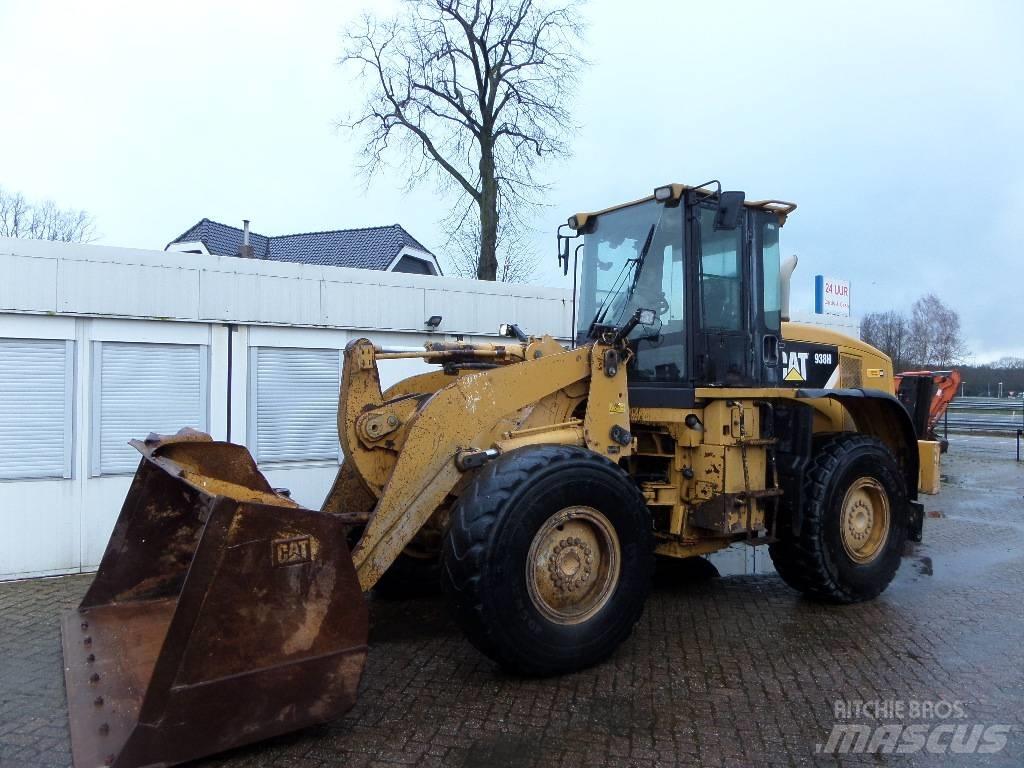 CAT 938 H Kolové nakladače