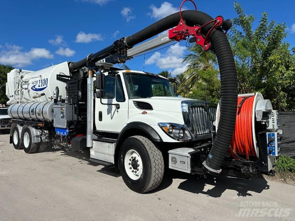 International 7500 Kombinované/Čerpací cisterny
