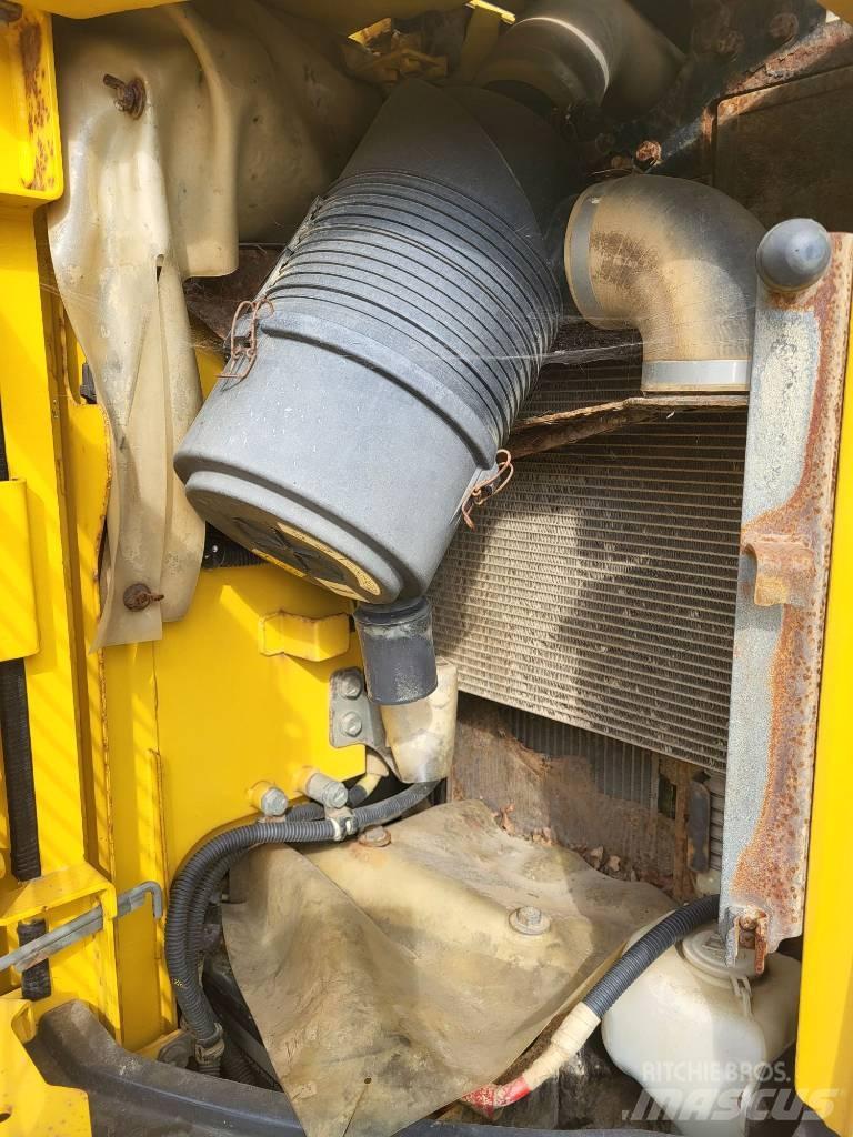 Komatsu PC138US-8 Pásová rýpadla