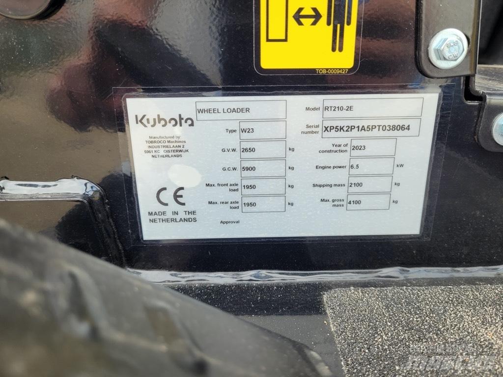 Kubota RT210-2E Kolové nakladače