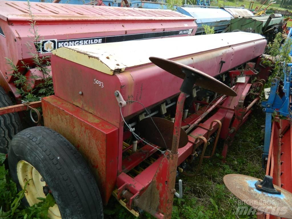 Juko 3 Mechanické secí stroje