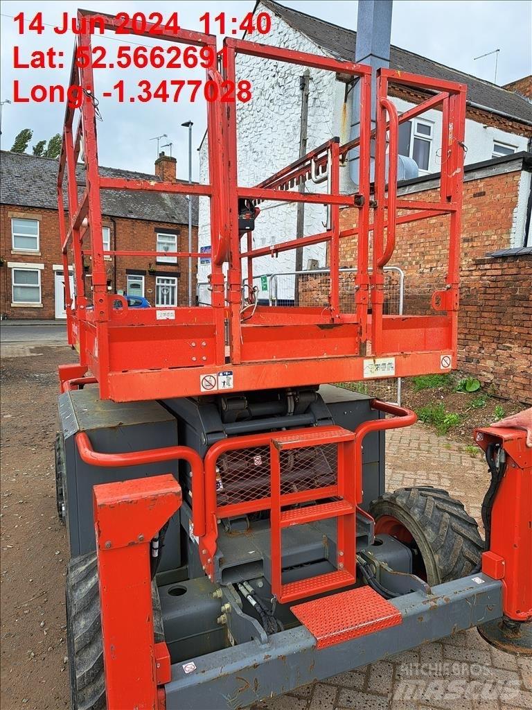 SkyJack SJ 6832 RT Nůžková zvedací plošina