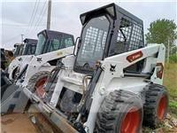 Bobcat S 590 Smykem řízené nakladače