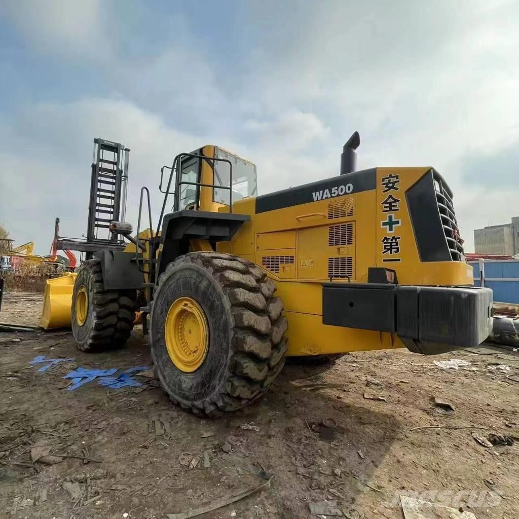 Komatsu WA 500 Kolové nakladače