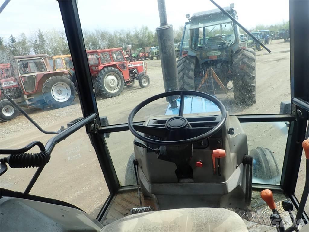 Ford 4830 Traktory