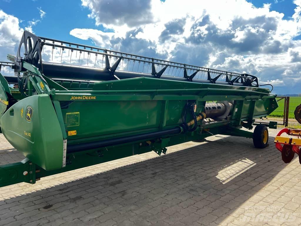 John Deere 630 R Kombajnové hlavice
