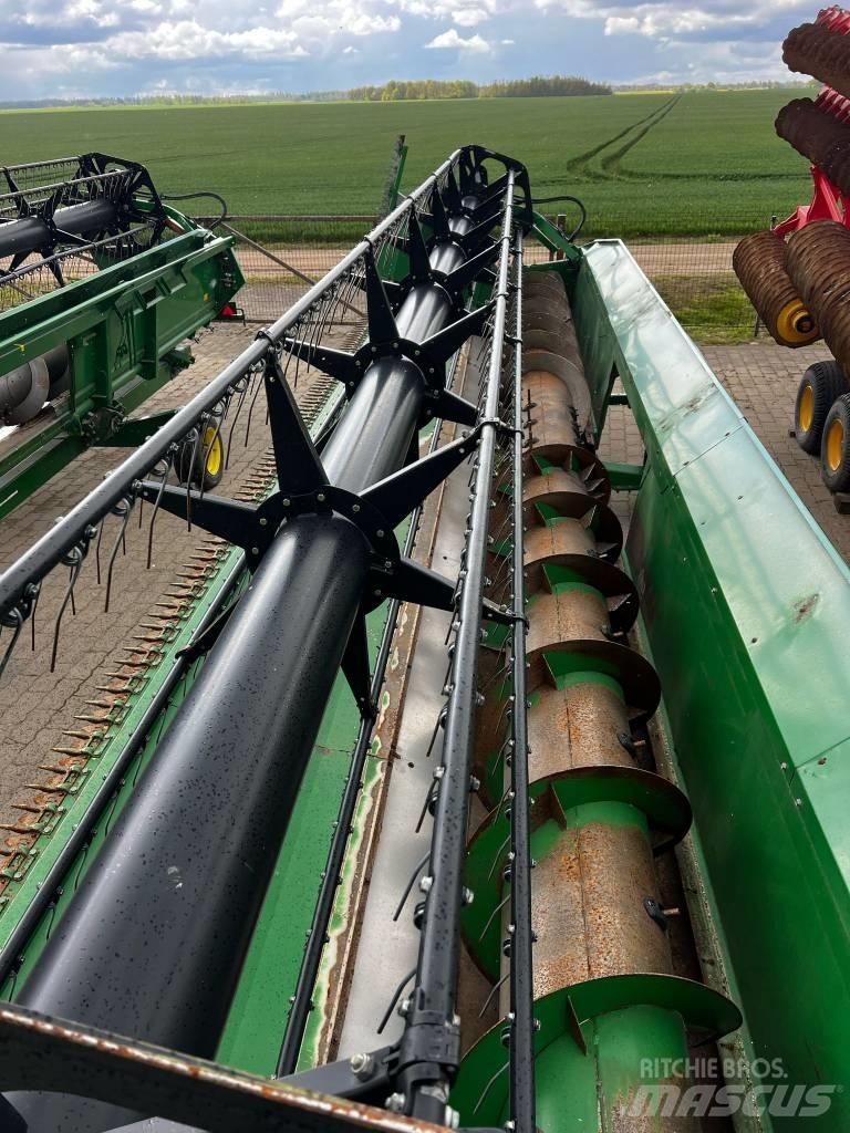 John Deere 630 R Kombajnové hlavice