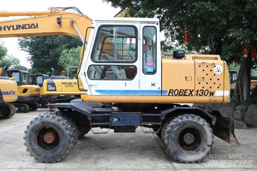 Hyundai Robex 130 W Kolová rýpadla