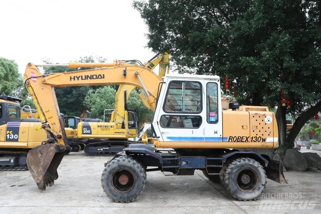 Hyundai Robex 130 W Kolová rýpadla