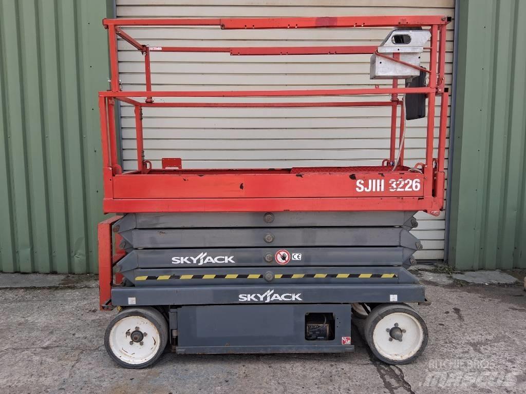 SkyJack SJ III 3226 Nůžková zvedací plošina