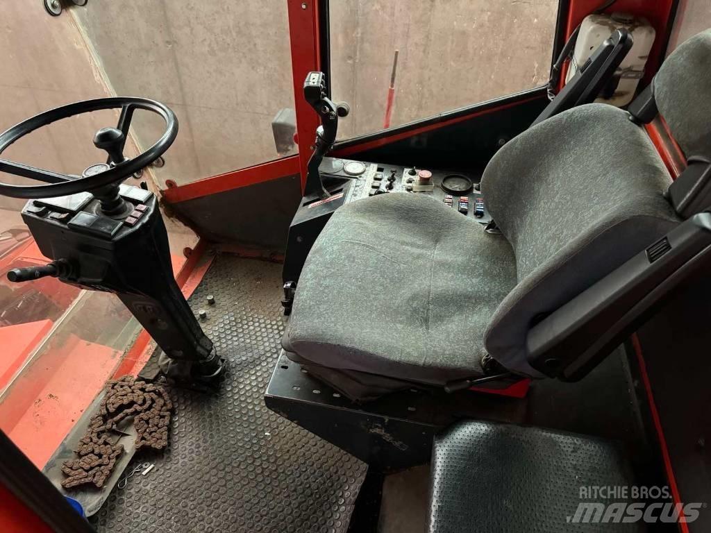 Bourgoin JL 410 A Sklízecí mlátičky