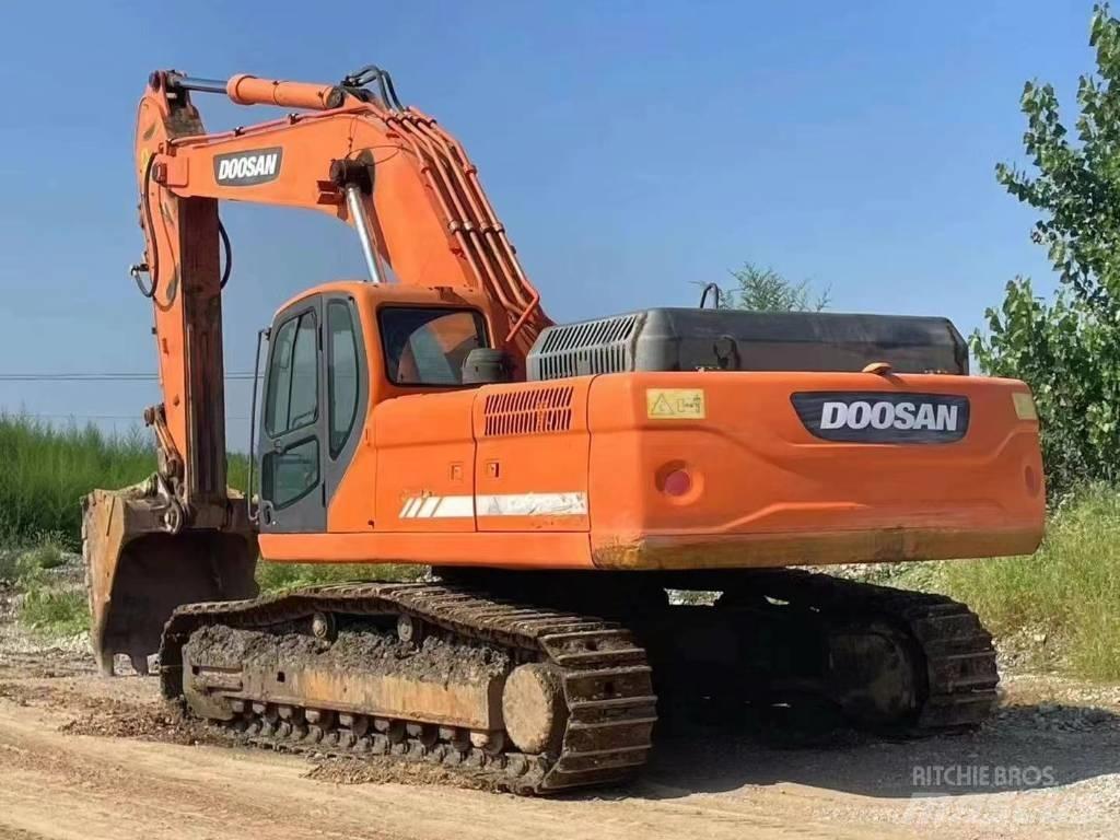 Doosan DX 420 Pásová rýpadla