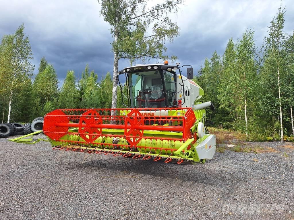 CLAAS Avero 240 Sklízecí mlátičky