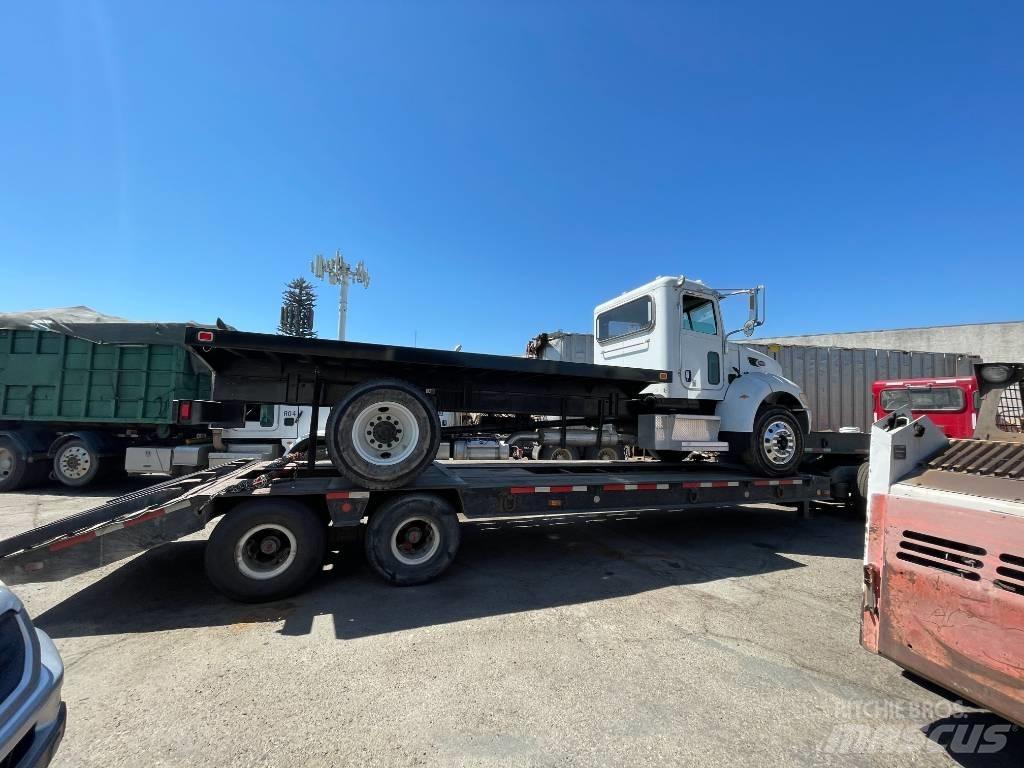 Peterbilt 337 Tahače