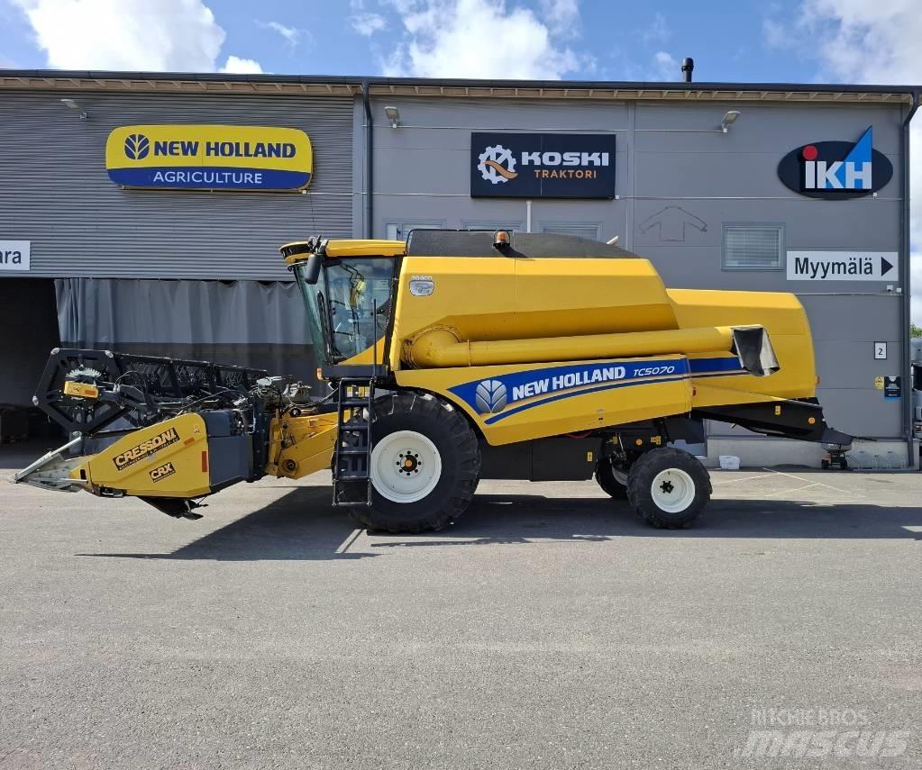 New Holland TC 5070 Sklízecí mlátičky