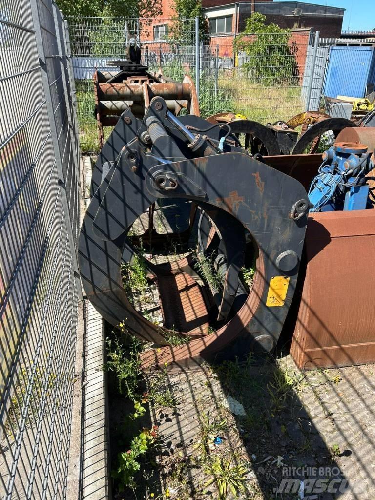 Volvo BM Holzgreifer Stroje pro manipulaci s odpadem