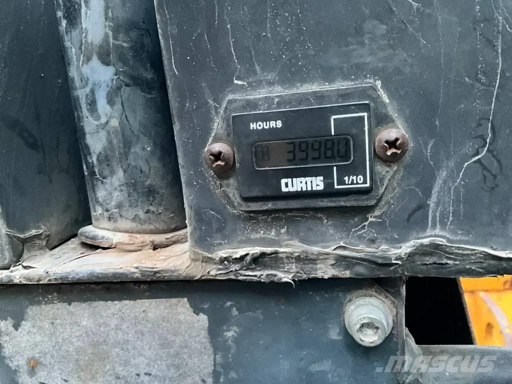 Terex PS 5000 Kloubové dempry