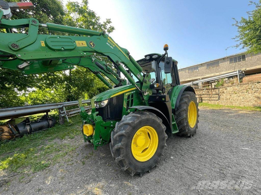 John Deere 6120 M Traktory