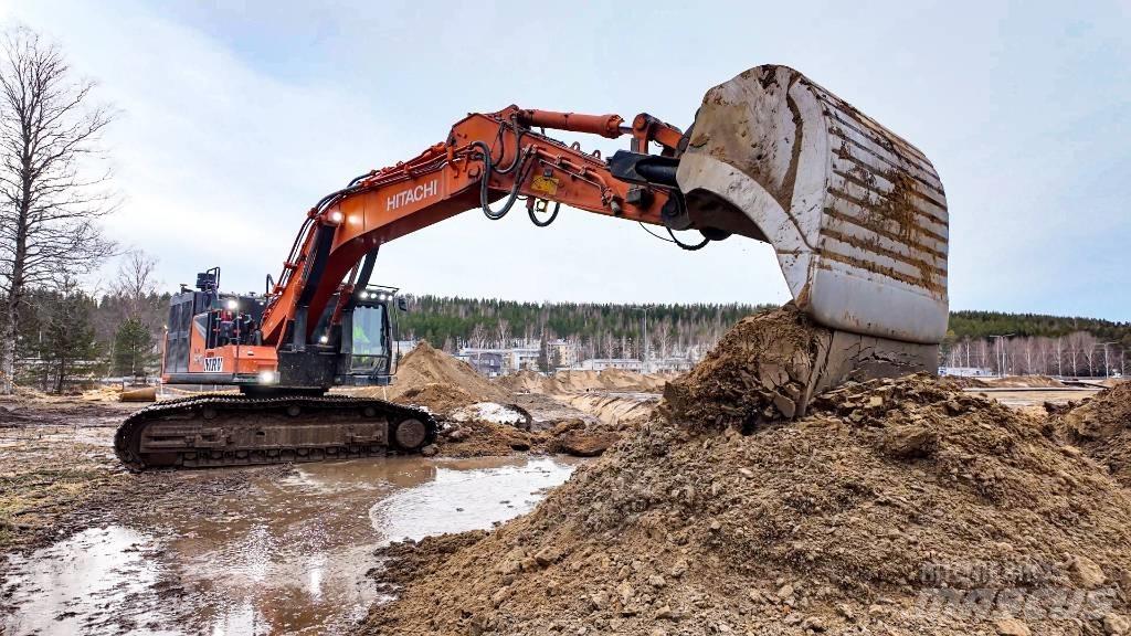 Hitachi ZX530LCH-7 Pásová rýpadla