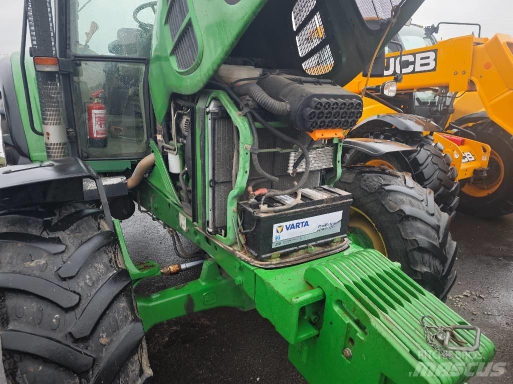 John Deere 6330 Traktory