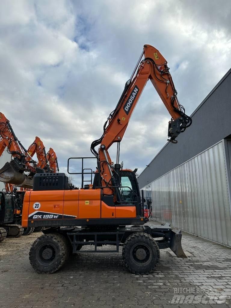 Doosan DX 190 W-7 Kolová rýpadla